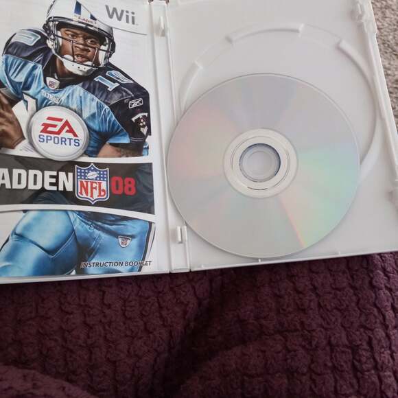 Nintendo Wii Madden NFL 08 Video Game Football Sports Original box and manual - Picture 4 of 4